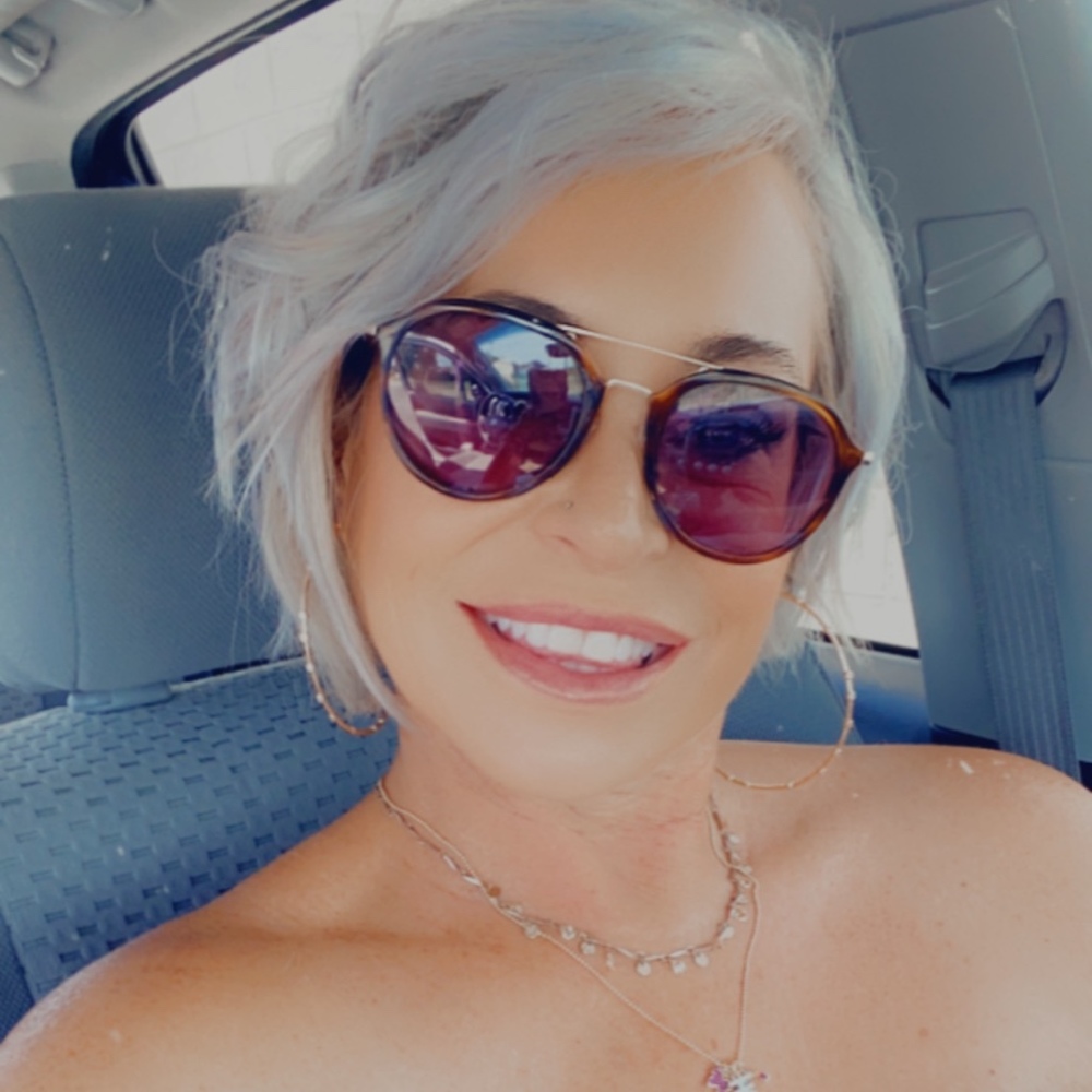 Meet your Posher, Cindy